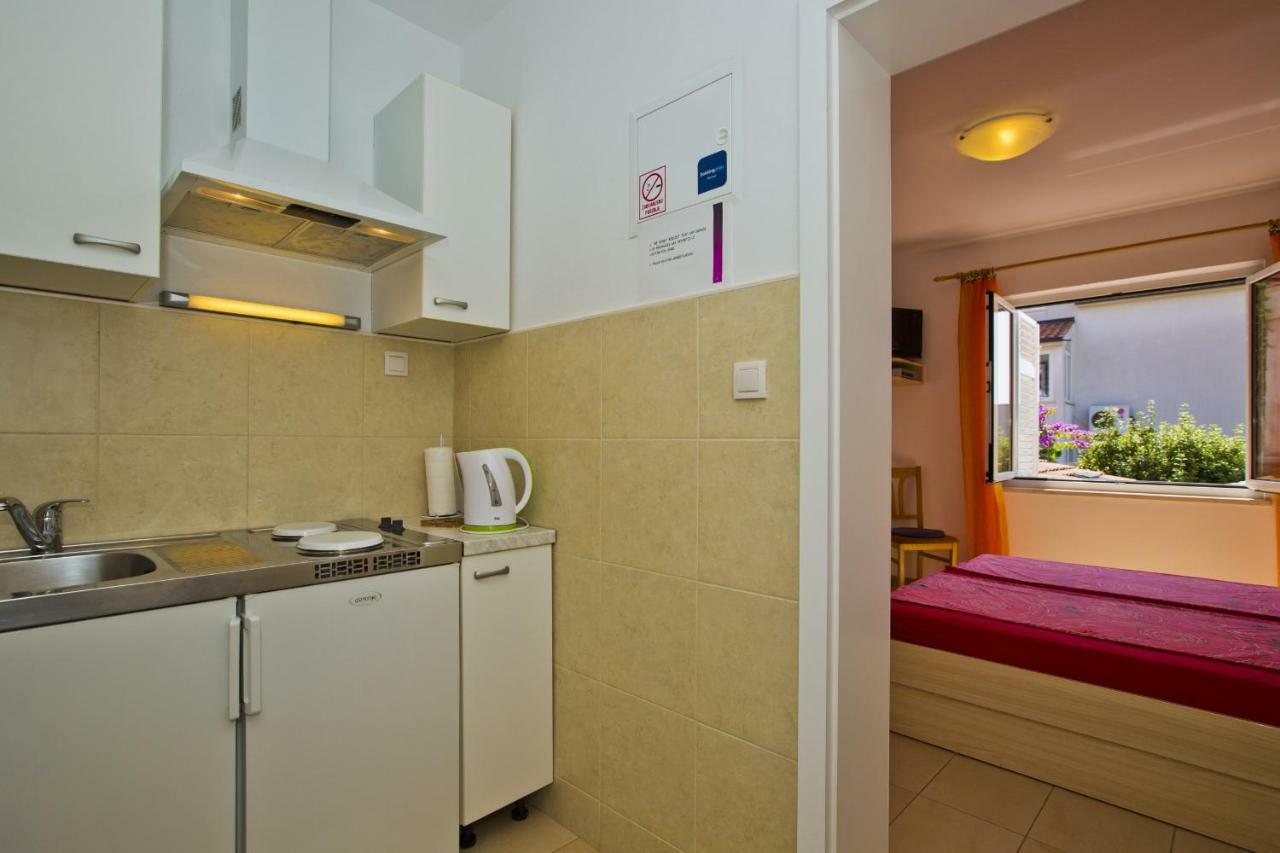 Apartments Hruban Χβαρ Εξωτερικό φωτογραφία