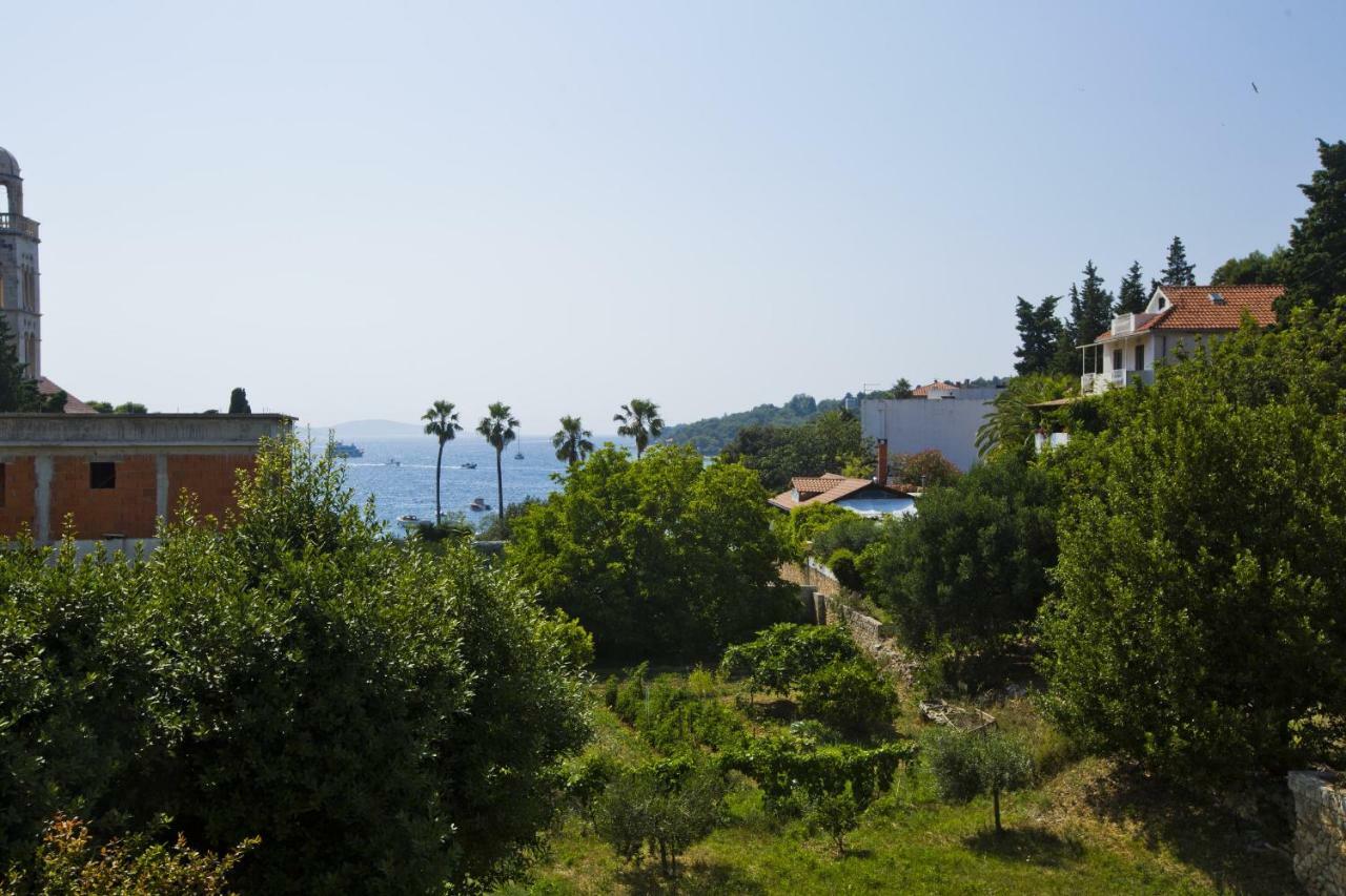 Apartments Hruban Χβαρ Εξωτερικό φωτογραφία
